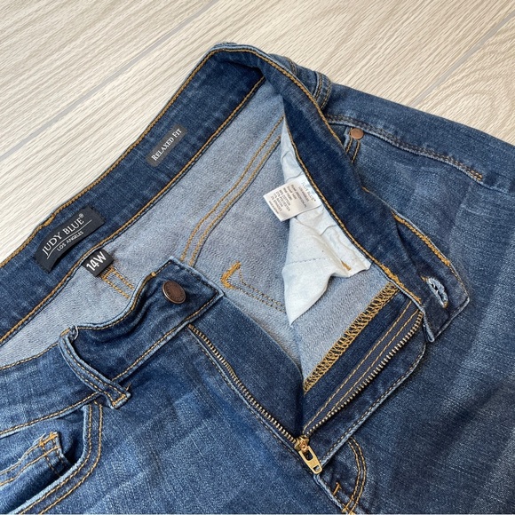 Judy Blue JB82251DK Relaxed Fit Straight Leg Stretch Jeans Women’s Size 14W - Picture 6 of 12